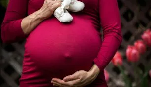 Endometriosis-Causes, Symptoms and Treatments